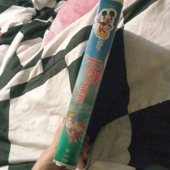 The Rescuers VHS - Picture 3 of 8